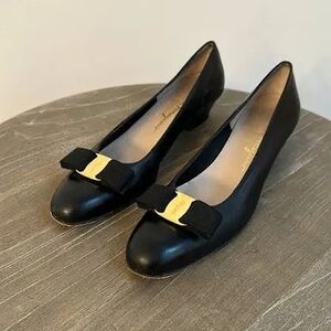 Salvatore Ferragamo CLASSIC LOW HEELS with Gold Buckle